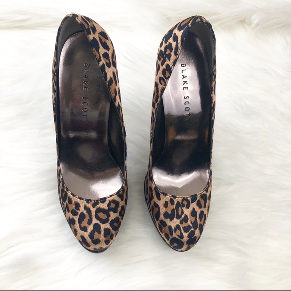 Blake Scott Leopard Print 5” Platform High heels Satiny Feel Size 5.5M - Picture 2 of 8